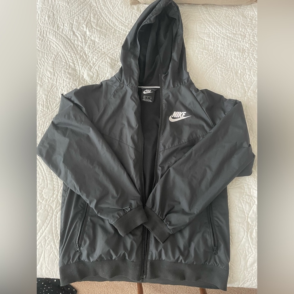 Boys Nike XL hoodie windbreaker